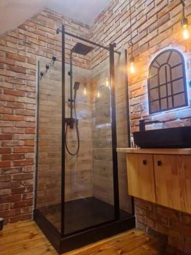 Izby Gościnne Stara Olejarnia (Izby Goscinne Stara Olejarnia) in Nowy Dwor Gdanski