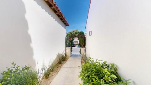 LV018 Downstairs Studio Near Main Pool Hot Tub LV018 Downstairs Studio Near Main Pool Hot Tub