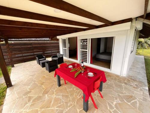 Enoha Lodge - Climatisation, Fibre, Accès Plage, Parking Privé (Enoha Lodge - Climatisation, Fibre, Acces Plage, Parking Prive) in Nu'urua