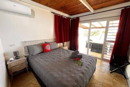 Enoha Lodge - Climatisation, Fibre, Accès Plage, Parking Privé (Enoha Lodge - Climatisation, Fibre, Acces Plage, Parking Prive) in Nu'urua