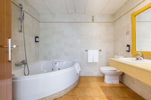 Hotel Almijara - image 11