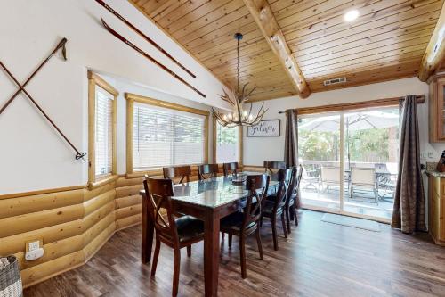 Summit Estates in Big Bear Lake, USA