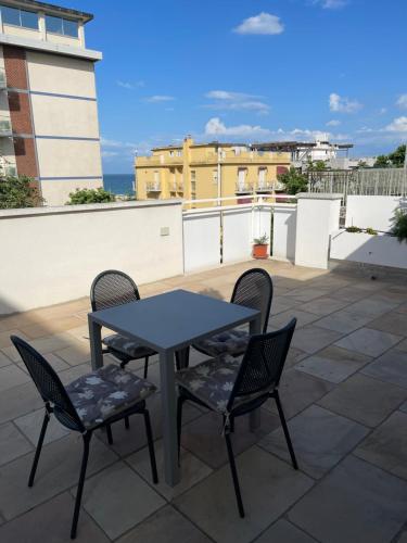 One-Bedroom Apartment with Sea View and Terrace image 4