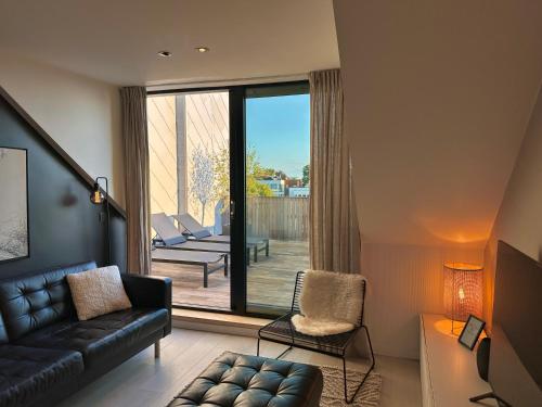 Penthouse with Airconditioning and Big Terrace, Close to Gent Sint-Pieters Station and City Centre, Gent (fotografie 8)
