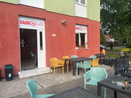 Restauracja, Tifani Szálló (Tifani Szallo) in Balatonlelle