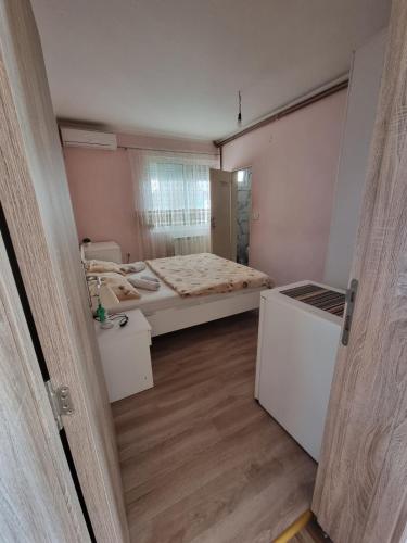 Apartments Vukmarković - image 13
