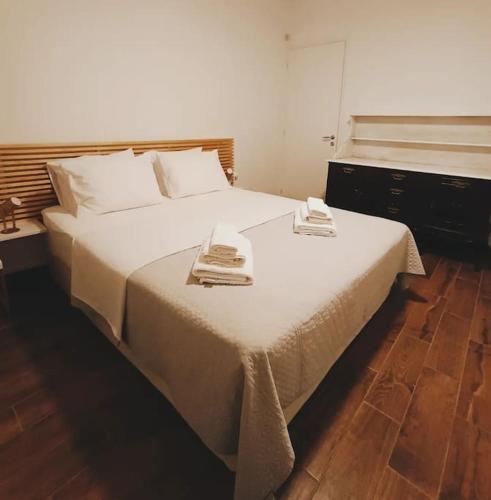 Cozy Garden House in the center of Glyfada