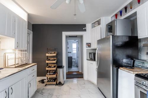 The Fred Deluxe 7 BR by I95 Train HarborVw Beach The Fred Deluxe 7 BR by I95 Train HarborVw Beach