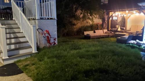 The Fred Deluxe 7 BR by I95 Train HarborVw Beach The Fred Deluxe 7 BR by I95 Train HarborVw Beach