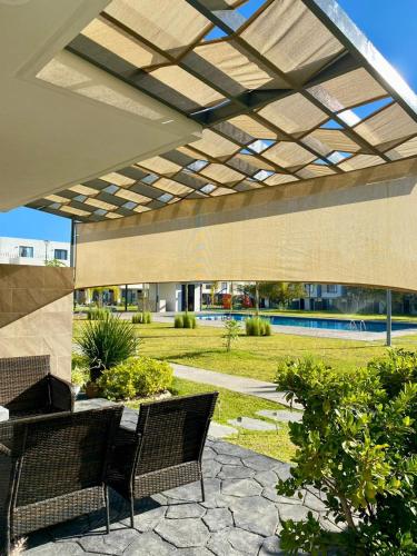 Casa Moderna con Alberca en Morelos in Xochitepec, Mexico