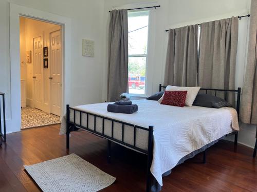 Private Room in San Antonio Home near Downtown in San Antonio, USA
