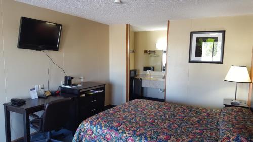 Carefree Inn Flatonia in Flatonia (TX)