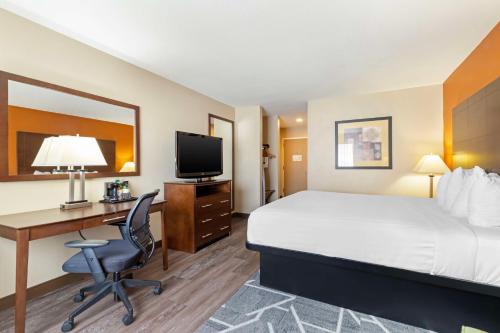 Best Western Inn & Suites - image 10
