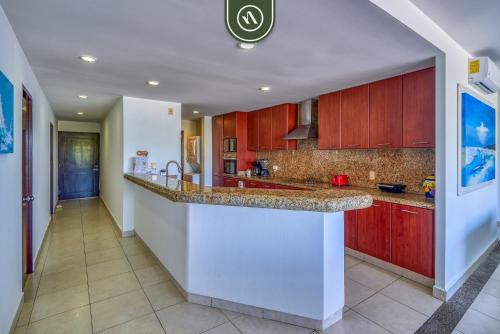 4BR Condo with Private Balcony - Ocean View in Nuevo Vallarta , Mexico