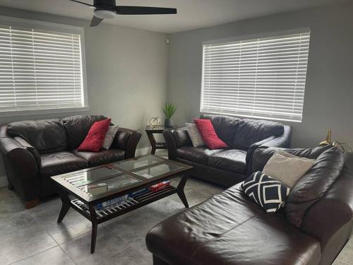 Relaxing 4 bedroom house perfect Florida getaway in Fort Lauderdale, USA