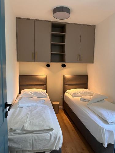 Two-Bedroom Apartment with Terrace and Sea View image 10