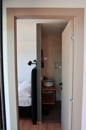 Two-Bedroom Apartment with Terrace and Sea View image 5