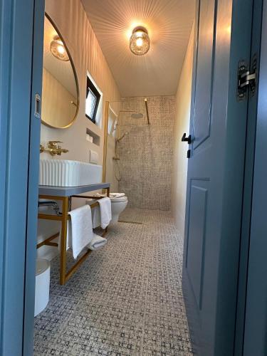 Two-Bedroom Apartment with Terrace and Sea View image 7