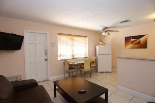 Lauderdale Villas by the Sea