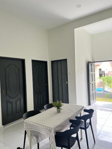 Homestay Tokmi 1 in Ajil