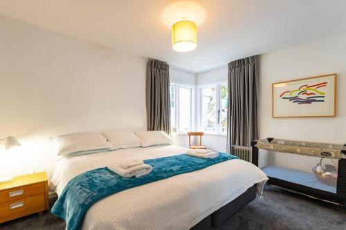 Ideal location for groups, family, friends or work in Oriental Parade