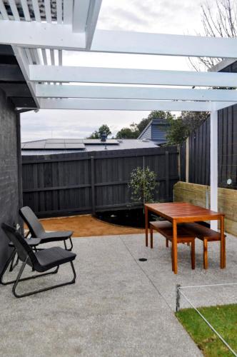 Mysa Anglesea Sleeps 6 WiFi SmartTV Cafes Shops in Great Ocean Road - Anglesea