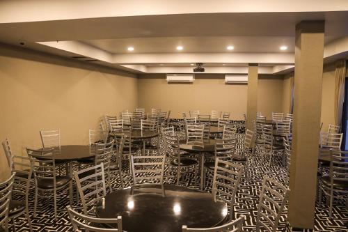 Meeting room / ballrooms, Hotel West Plaza near Las Americas Premium Outlets