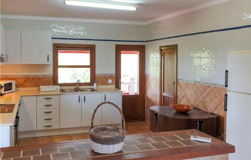 Three-Bedroom Holiday Home in Port d'Alcudia - image 4