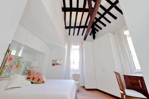 Magical Navona Duplex With Terrace - image 11