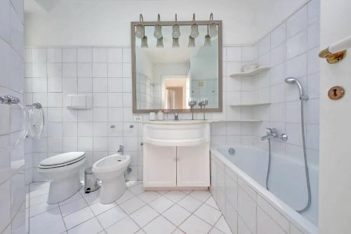 Magical Navona Duplex With Terrace - image 7