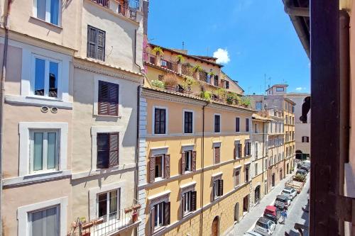 Magical Navona Duplex With Terrace - image 2
