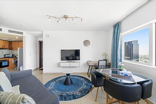 1BR Apartment minutes from Mall of the Emirates, Dubai (photo 6)