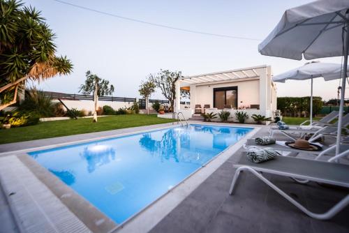 El Sueno Villa, Gennadi