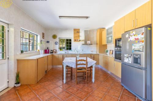 Quinta T4 para férias ou curtas estadias (Quinta T4 para ferias ou curtas estadias) in คอนเด็กซา อา โนวา