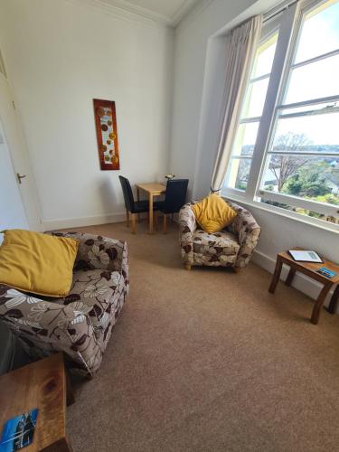 Apartment with Garden View image 1