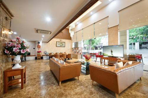 The River Park Hotel in District 7