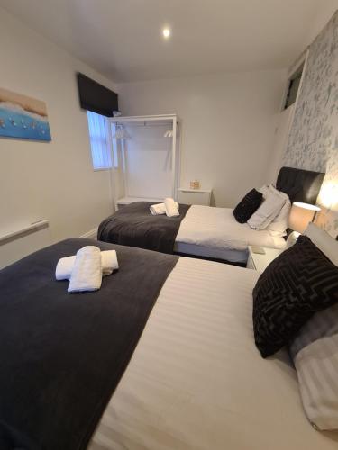 Superior Apartment image 3