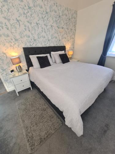 Superior Apartment image 2