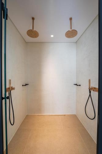 Muse οf Mykonos Muse οf Mykonos