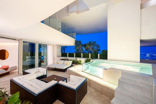 568723517 FIVE Jumeirah Village