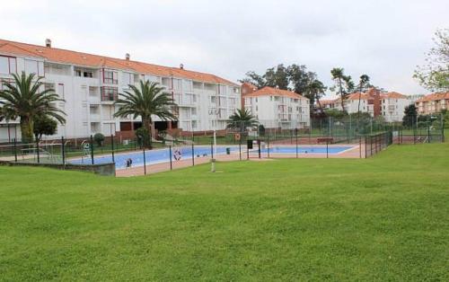 Noja, Piso a 500 m de playa en urbanización tranquila y rodeada de naturaleza, Noja (fotografie 5)