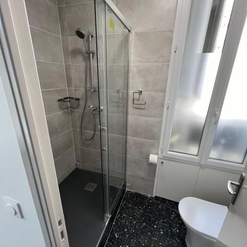 Suite studio entier St Charles, Canebiere, Vieux-Port Appartement, Marseille (photo 3)
