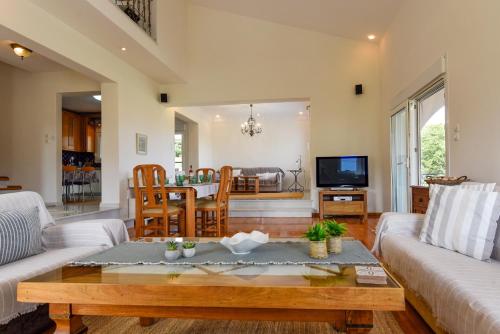 المرافق, "Kochili Villa" LUXURY VILLA in آبروفالتا