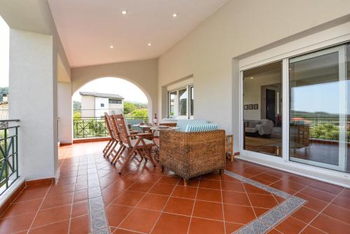 منظر, "Kochili Villa" LUXURY VILLA in آبروفالتا