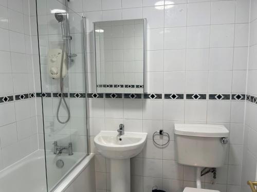 Access Farringdon - image 4