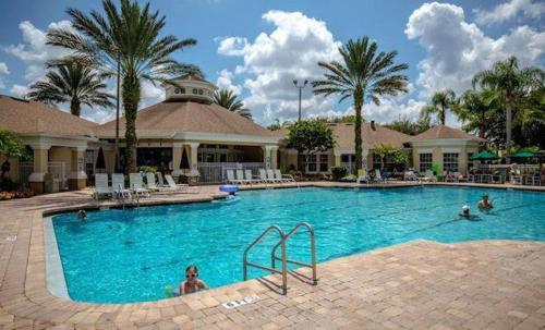 Stunning 3 bedroom condo renovated 2024