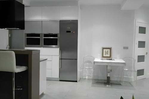 Modern apartment near to Guggenheim museum, Bilbao (foto 7)