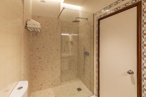 Family Suite with Sea View image 2