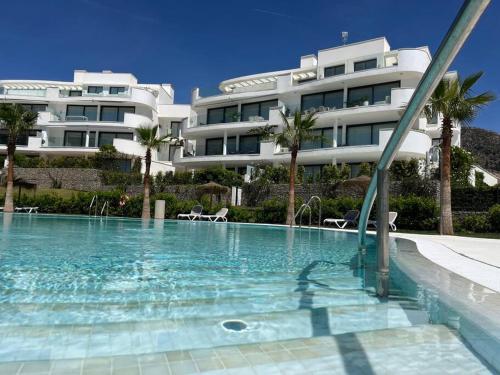 Family Mountain Sea Condo Malaga