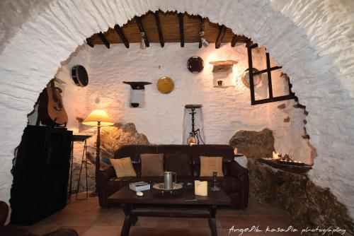 Nefeli, Ano Syros (photo 7)